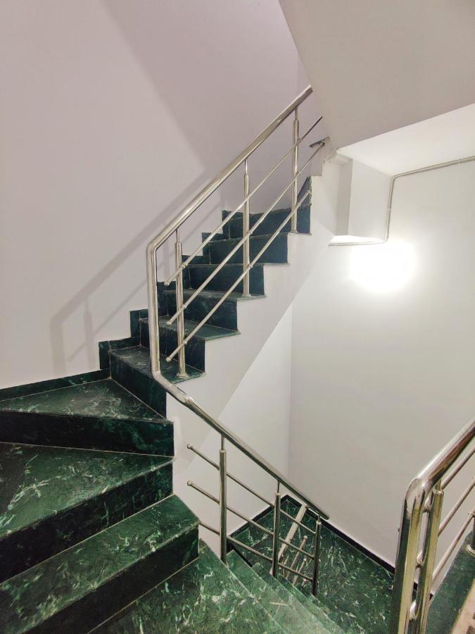 Kohinoor Guest House Варанаси Екстериор снимка