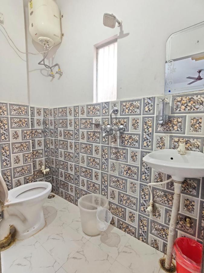 Kohinoor Guest House Варанаси Екстериор снимка